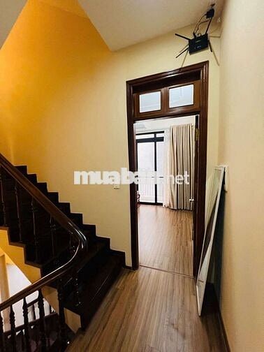 Bán gấp ! Phố Hào Nam, nhà dân xây 45/52m2 * 5 tầng*6 PN, an sinh đỉnh