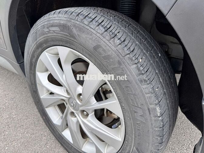 Hyundai Tucson 2021 2.0 Tiêu chuẩn - 68000 km