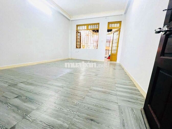 Cho thuê nhà nguyên căn làm Chdv