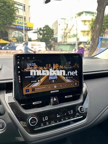 Toyota Corolla Altis 1.8V 2023 xe hãng bán
