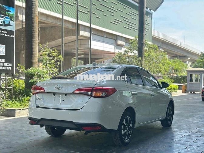 Toyota Vios 2024 1.5E CVT - 20000 km,BH tới 2027