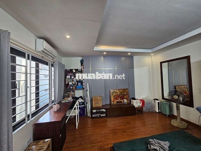 Phải nhanh ! Nhà phố Láng Hạ 20m ra phố, DT 38m2 * 5 tầng, MT 5.6m