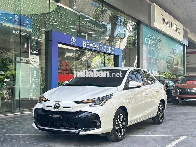 Toyota Vios 2024 1.5E CVT - 20000 km,BH tới 2027