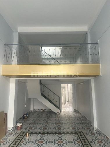 Cho thuê nhà số: 106 Nguyễn Phi Khanh, Phường Tân Định, Quận 1