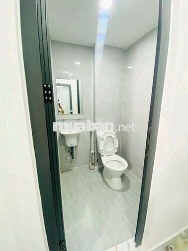 CHO THUÊ NHÀ HẺM NGUYỄN BIỂU P1 Q5