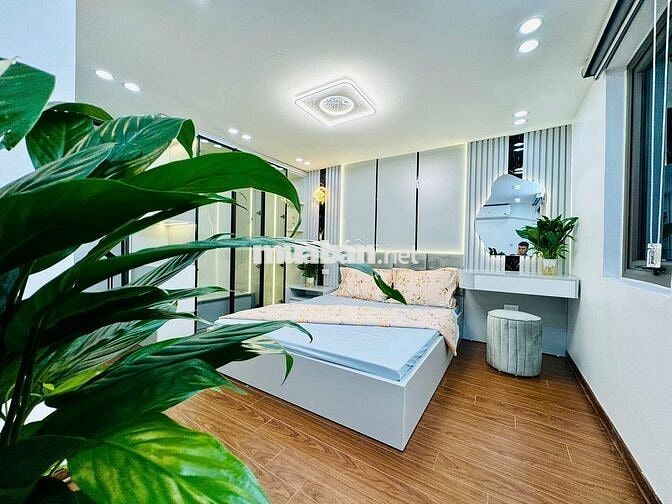 Bán nhà Cầu Giấy, chỉ 3p ra phố, ba gác đỗ cửa nhà, kinh doanh 36m2*5T