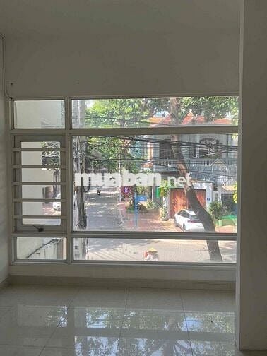 cho thuê dài hạn nhà 3 tầng mặt phố