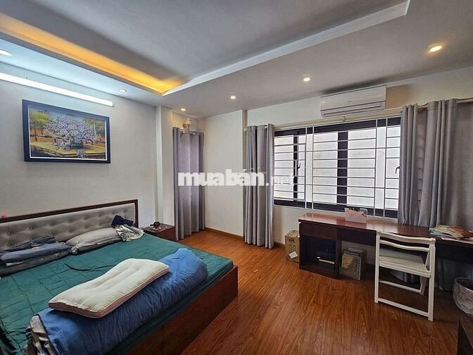 Phải nhanh ! Nhà phố Láng Hạ 20m ra phố, DT 38m2 * 5 tầng, MT 5.6m