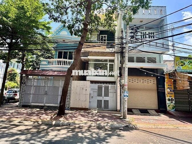 cho thuê dài hạn nhà 3 tầng mặt phố
