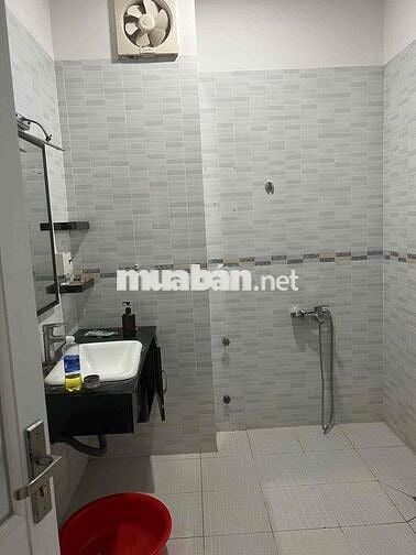 cho thuê dài hạn nhà 3 tầng mặt phố