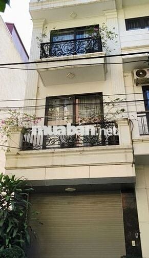 NHÀ ĐẸP OTO NGỦ TRONG 55M*4T NGÕ THÔNG BÀN CỜ SÁT SÂN VẬN ĐỘNG