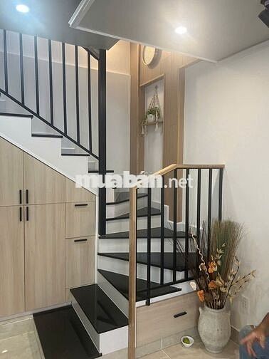 Chính chủ cần bán nhà Quận 1, 2 mặt tiền hẻm NTMK