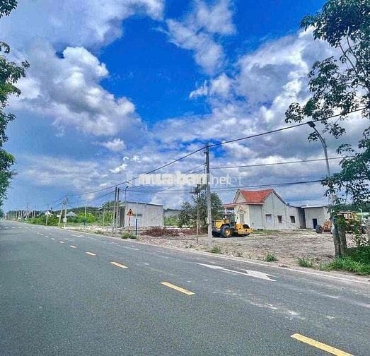 Bán gấp lô Góc ở Đường Cao Bá Quát Chơn thành 530tr