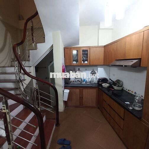 NHÀ LÔ GÓC 3 THOÁNG 36m*4T MẶT NGÕ RỘNG GẦN ÔTÔ