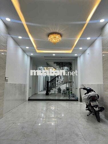 Chính chủ cần bán gấp 4 x 25m giá 12,tỷ TL 2 lầu ST đối diện công viên