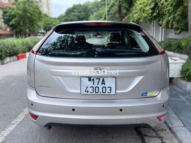 Ford Focus 2012 1.8 AT - 100000 km