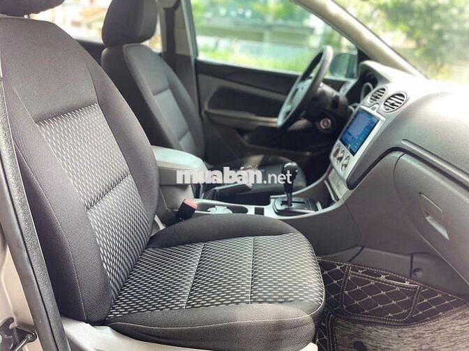 Ford Focus 2012 1.8 AT - 100000 km