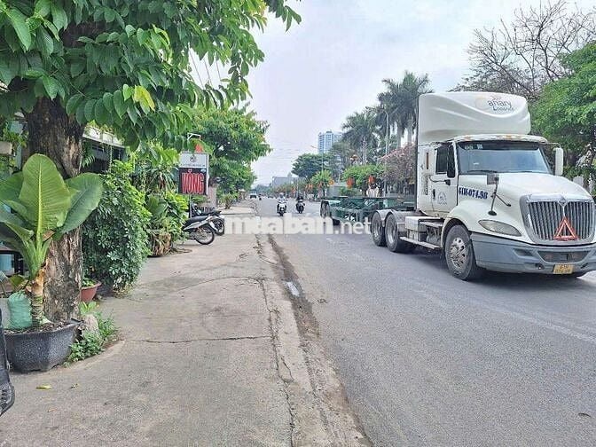 Mặt Tiền Kinh Doanh Kho Xưởng Trục ĐT 743C Tp Dĩ An (P. Dĩ An TpHCM)
