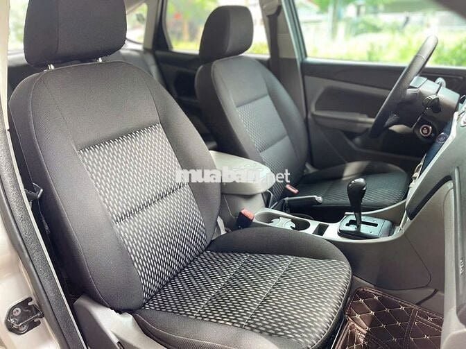Ford Focus 2012 1.8 AT - 100000 km