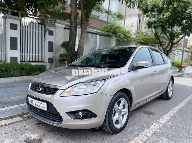 Ford Focus 2012 1.8 AT - 100000 km