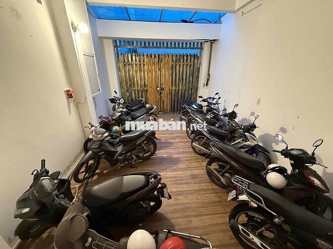 CHDV 4 TẦNG 20 PHÒNG|10x20|NGAY CC LINH TÂY|KHU VỰC CỰC ĐÔNG SINH VIÊN
