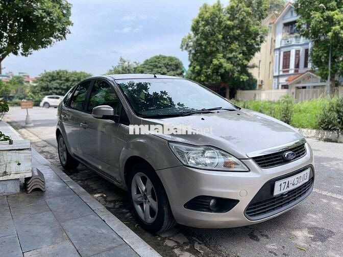 Ford Focus 2012 1.8 AT - 100000 km