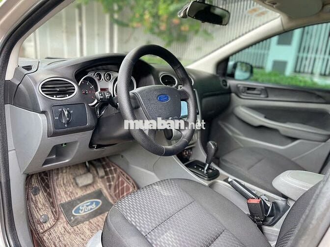 Ford Focus 2012 1.8 AT - 100000 km