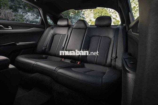 Kia K5 Luxury 2025 ưu đãi khủng 90tr