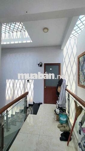HẺM Ô TÔ THÔNG PHẠM VĂN CHIÊU, PHƯỜNG 14, GÒ VẤP, NHÀ ĐẸP 4TÀNG, RẼ