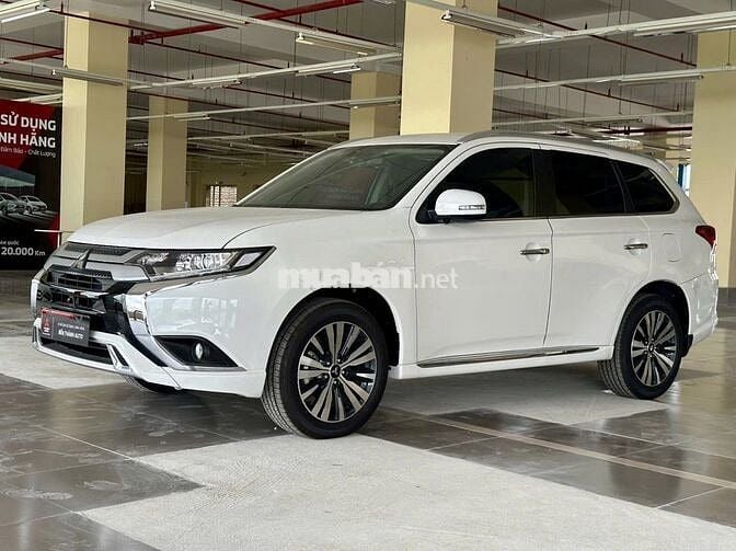 Mitsubishi Outlander 2024 2.0 CVT - 20 km