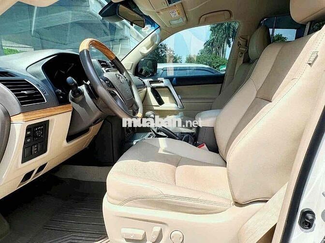 Toyota Land Cruiser Prado model 2022 ,có BHTV