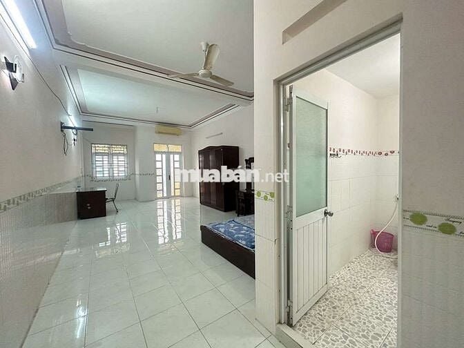 CHO THUÊ NHÀ 2 LẦU 4PN SẴN NỘI THẤT KDC LONG THỊNH GIÁ 7TR/THÁNG