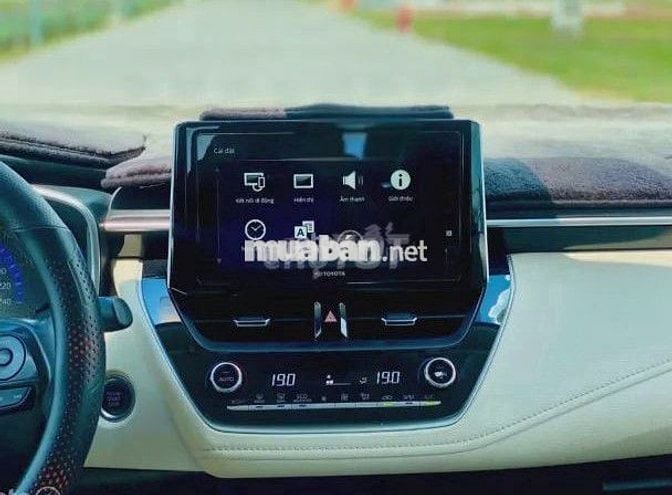 Toyota Altis 1.8V – Mạnh Mẽ, Tiết Kiệm