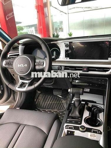 Kia K5 Luxury 2025 ưu đãi khủng 90tr