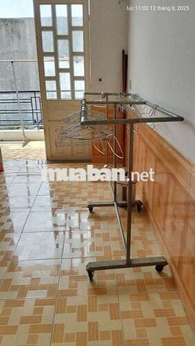 Cho thuê nhà nguyên căn có nội thất 6tr