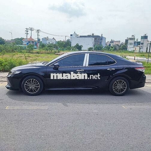 Bán xe gia đình oto camrry 2020 2.0G - 37147 km