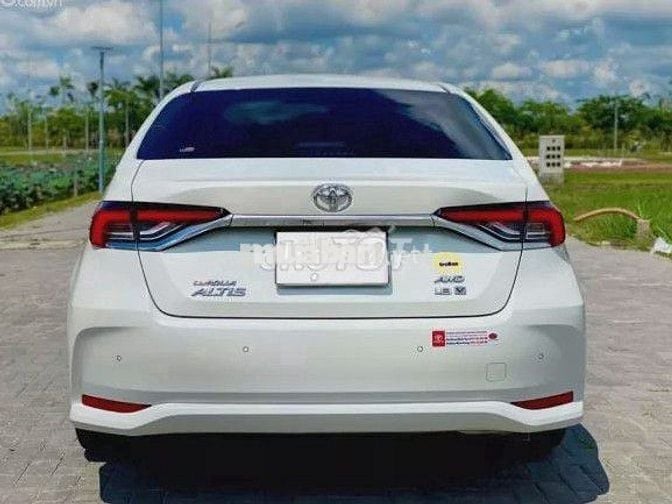 Toyota Altis 1.8V – Mạnh Mẽ, Tiết Kiệm
