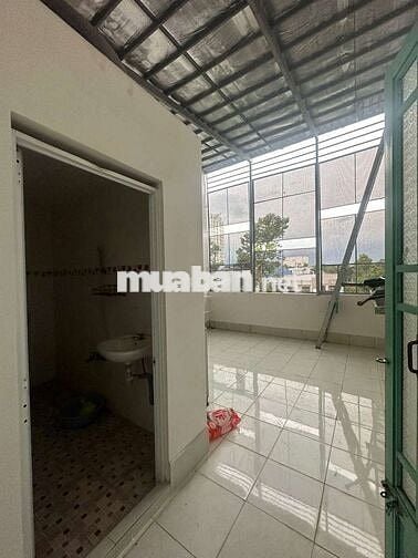 CHO THUÊ NHÀ 2 LẦU 4PN SẴN NỘI THẤT KDC LONG THỊNH GIÁ 7TR/THÁNG