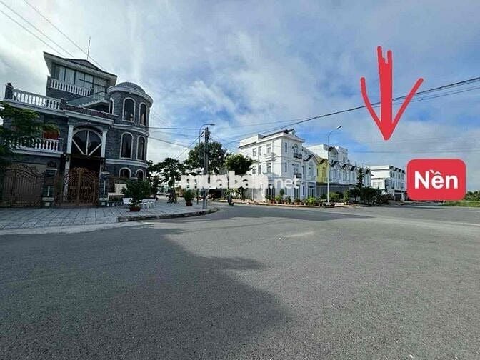 Bán nền đường A3 lộ 27m KDC PHÚ AN kế bên trường Học vị trí Sáng.
