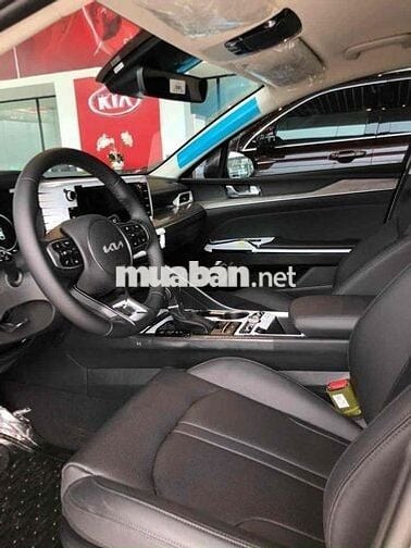 Kia K5 Luxury 2025 ưu đãi khủng 90tr
