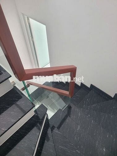 CẦN BÁN NHÀ HẺM ĐIỆN BIÊN PHỦ (6 X15M)4 TẦNG NHÀ MỚI ,GIÁ CHỈ 18,5 TỶ