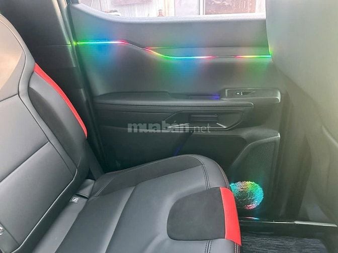 🆕 Ford Raptor 2025 / 800 kilomet 🆘 Xe nâng cấp thêm Giá nóc, đèn led