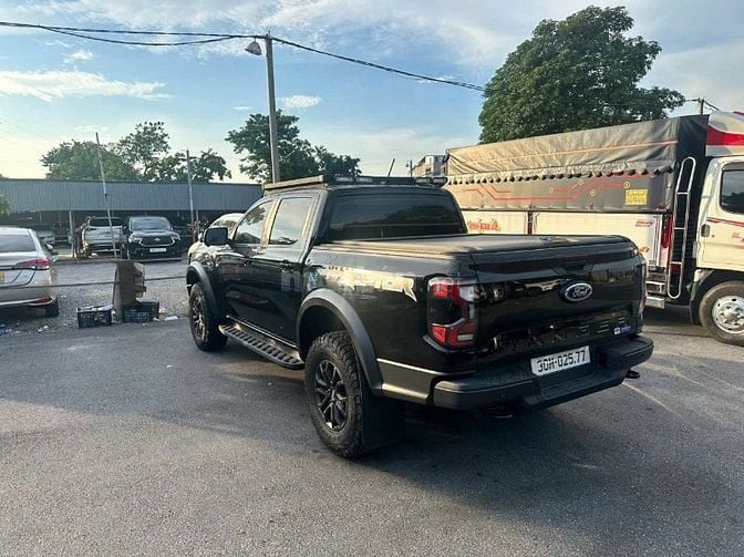 🆕 Ford Raptor 2025 / 800 kilomet 🆘 Xe nâng cấp thêm Giá nóc, đèn led