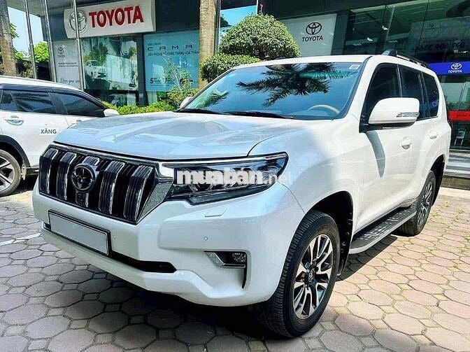 Toyota Land Cruiser Prado model 2022 ,có BHTV