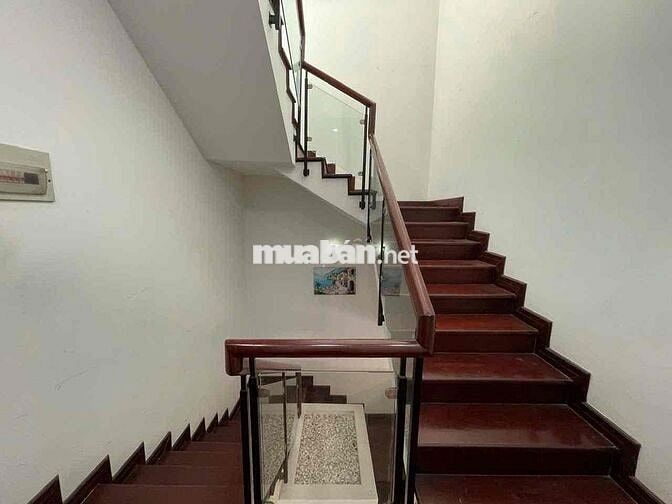 Cho Thuê Biệt Thự Mỹ Thái, Phú Mỹ Hưng, 7x18 3Pn 38 Triệu/Tháng