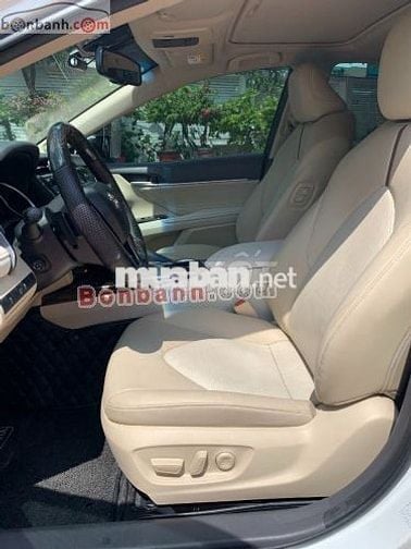 Toyota Camry 2.5Q 2021
