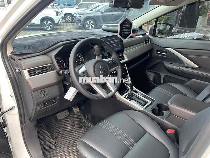 Mitsubishi Xpander 2024 Premium 1.5 AT - 19000 km