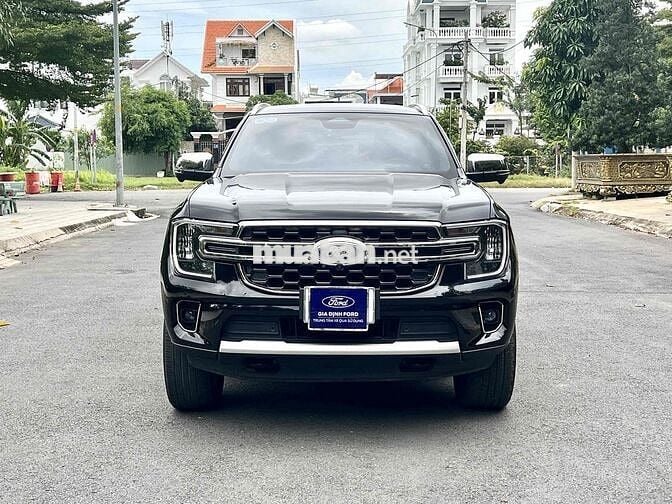 Everest Titanium 2023 - 62.000 km - chất xe đẹp