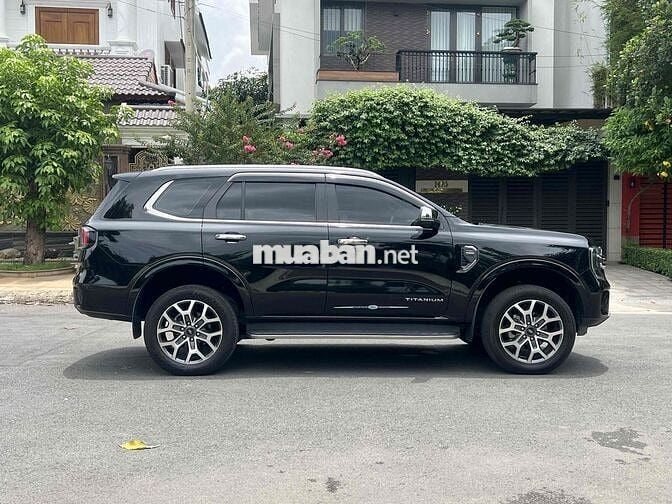 Everest Titanium 2023 - 62.000 km - chất xe đẹp
