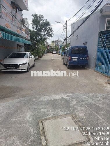 Cho thuê nhà hẻm lớn 8m, 1 trệt 1 lửng, diện tích 150m2, 11tr/tháng.